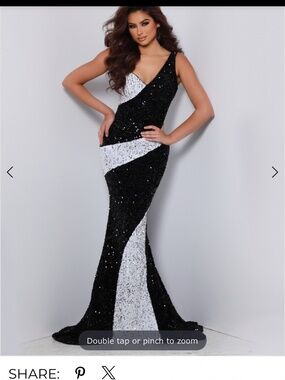 Johnathan Kayne black and white gown